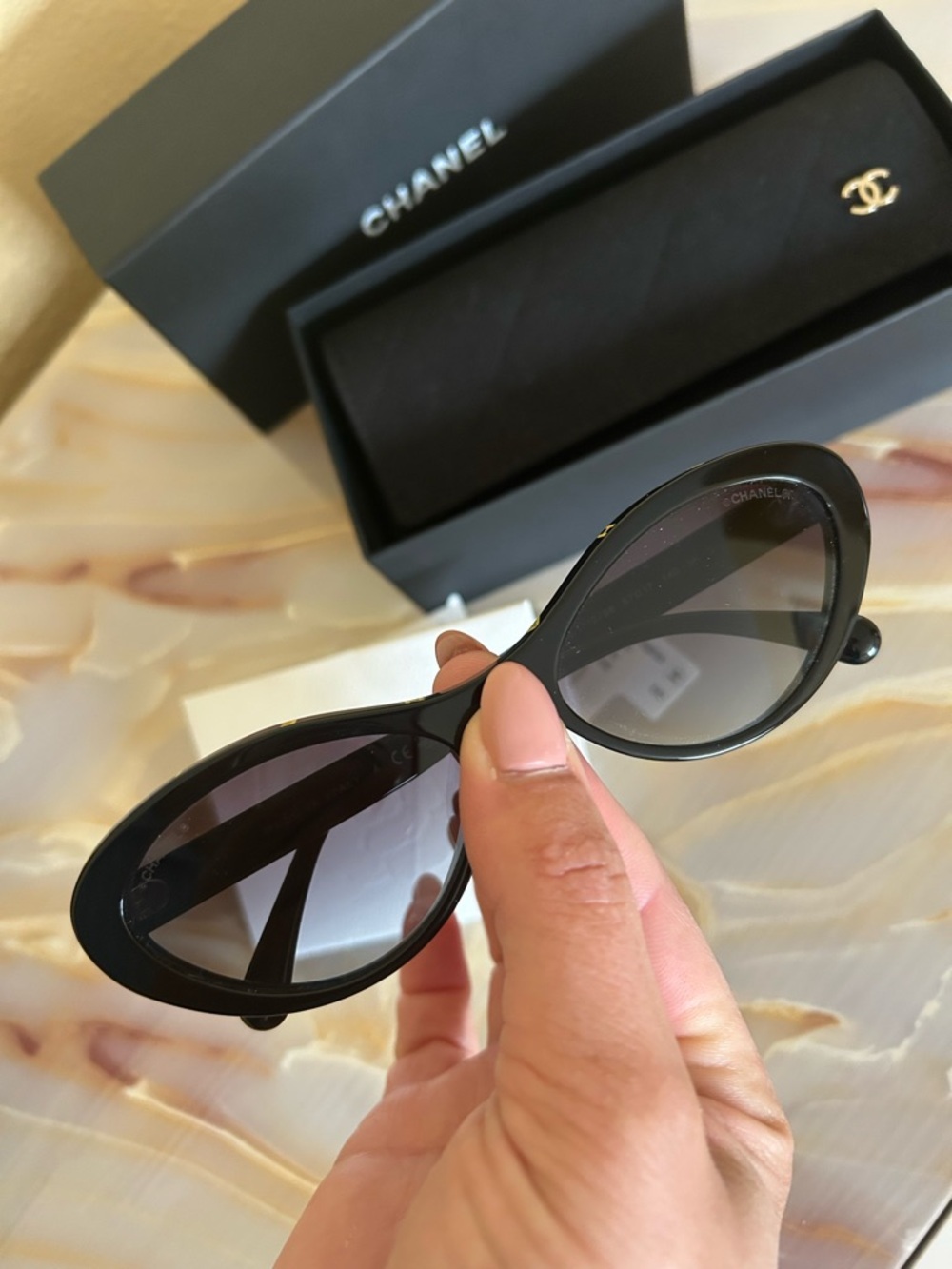 CHANEL Black Gloss Oval Sunglasses with Gold CC Temples - Picture 11 of 12